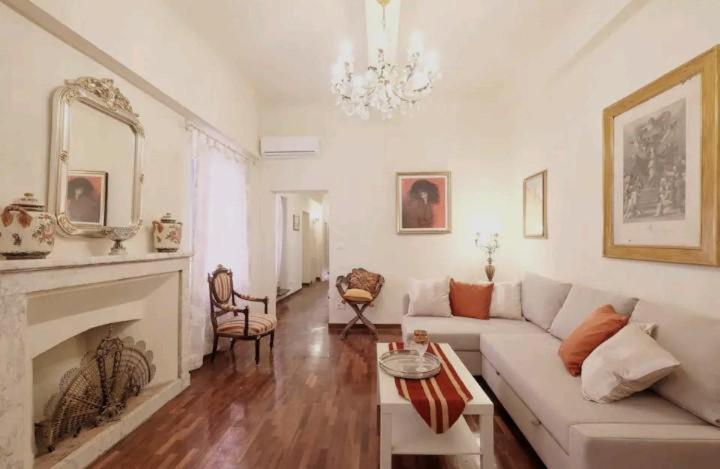 Appartamento Mira – Lucca
